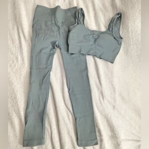 Shein Unbranded Yoga Set Ribbed Size Medium Petite Bra & Pants Dusty Green